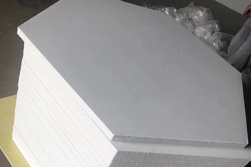 辦公室裝修中使用的玻纖吸音板材料樣品