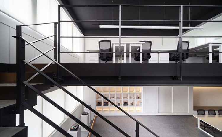 現(xiàn)代高級(jí)灰辦公空間裝修效果 現(xiàn)代高級(jí)灰辦公空間裝修效果