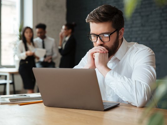 你的辦公室裝修對了嗎?關(guān)于空間、效率與人性化的深度反思